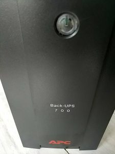 APC BACK-UPS 700VA -  BX700U-FR