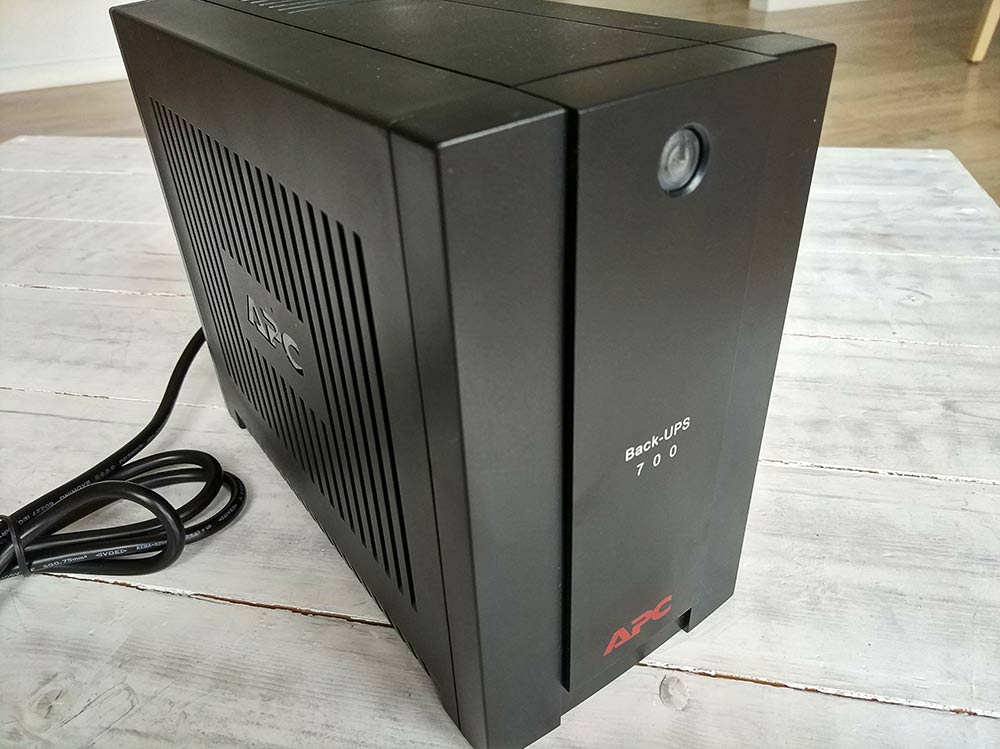 Onduleur APC BACK-UPS 700VA - BX700U-FR